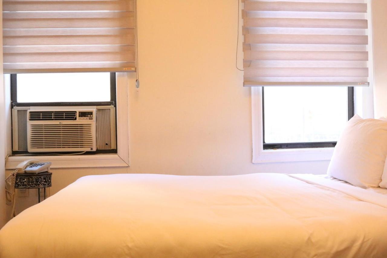 Midtown West Hotel New York Bagian luar foto